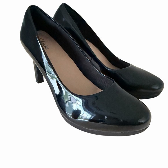 Clarks Shoes - Clarks Collection Black Brier Dolly Patent Leather Heels Pumps Size 6